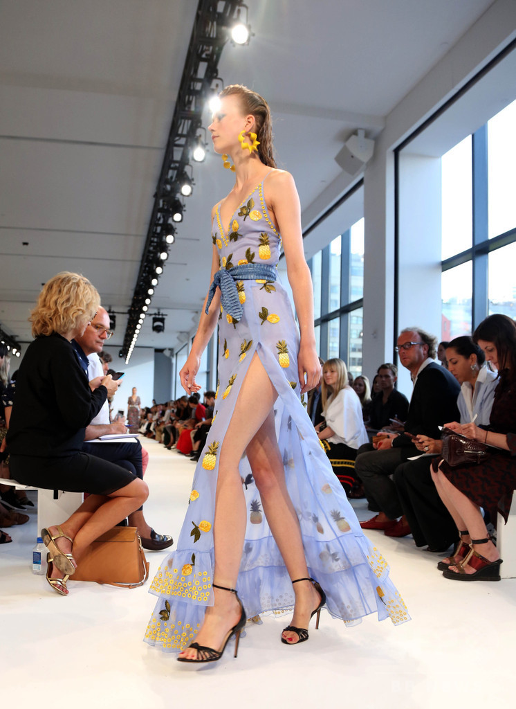 「アルチュザラ」17年春夏