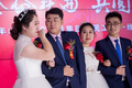 壇上で感極まる新婦（2019年1月13日撮影）。(c)CNS/韋亮