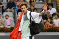 テニス、中国オープン、男子シングルス1回戦。観客に手を振るニコラス・ジャリー（2023年9月29日撮影）。(c)Jade Gao / AFP
