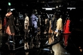 東京・六本木のリステア ミッドタウン（RESTIR）で開催中のヴァレンティノ（VALENTINO）08/09年秋冬コレクション展示風景(2008年5月29日撮影）。(c)Valentino