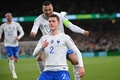 サッカー欧州選手権予選、グループB、アイルランド対フランス。先制点を決めて喜ぶフランスのベンジャミン・パヴァール（手前、2023年3月27日撮影）。(c)FRANCK FIFE / AFP