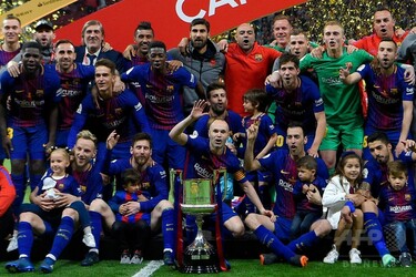 バルセロナが30回目の国王杯制覇、セビージャを5得点粉砕 写真10枚