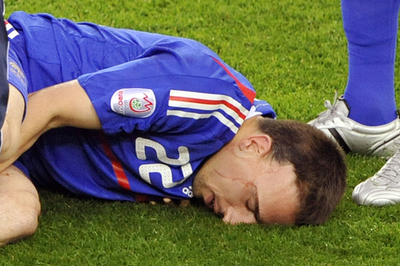 リベリ 左足首の負傷で全治2か月