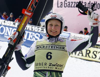 ＜06-07アルペンスキーW杯＞女子大回転、ポウティアイネン 今季W杯初勝利 - ドイツ