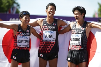 荒井が銀、世陸の50キロ競歩でアジア最高位 小林が銅 丸尾も5位入賞