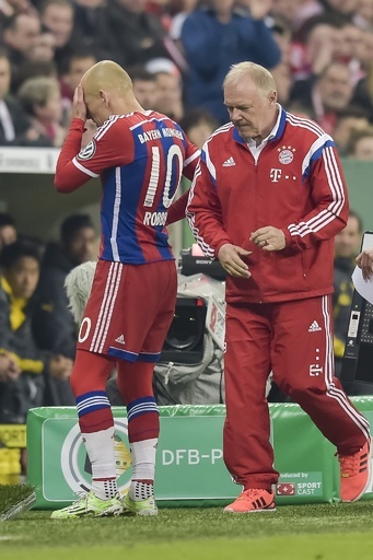 レワンドフスキは頬骨折、ロッベンは今季絶望 バイエルン発表