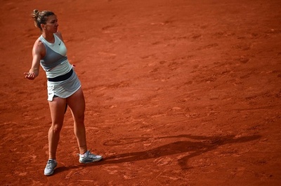 ハレプ、試合中にパニック発作 全仏OP2回戦敗退