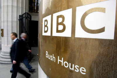 BBC長寿番組の司会者、女性主導のTV番組は「軽すぎる」と非難 - 英国