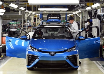 Glitch halts Toyota factories in Japan