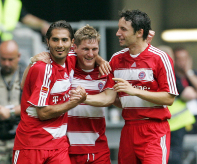 バイエルン 4点を挙げてブレーメンに快勝し準決勝へ