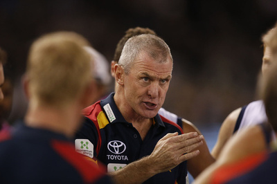 AFLの指揮官が息子に刺殺される、原因は口論か