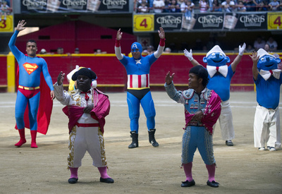 「こびと闘牛ショー」禁止 スペイン