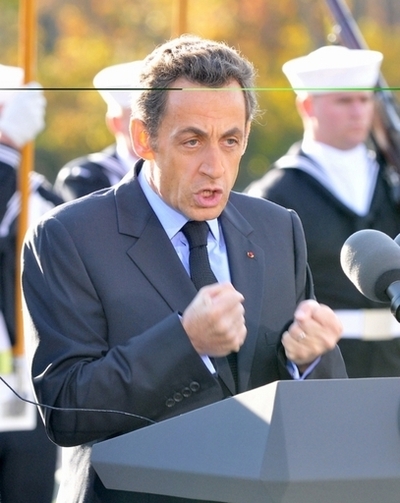 サルコジ仏大統領、預金の盗難に遭う