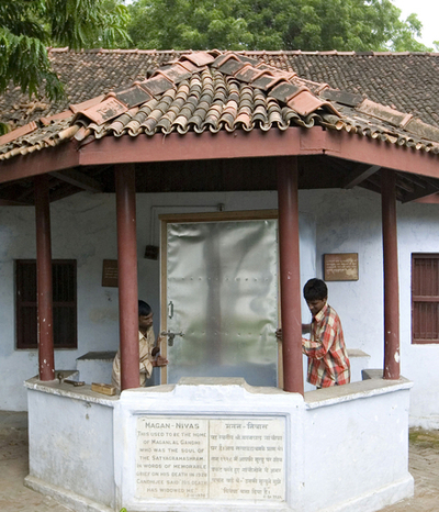 ガンジーの博物館、愛用トイレを再現