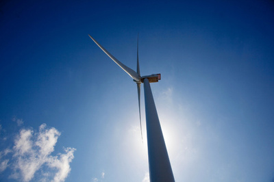 スペインの小島、再生可能エネルギー100％へ