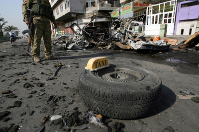 バグダッドのシーア派地区で連続爆発、34人死亡