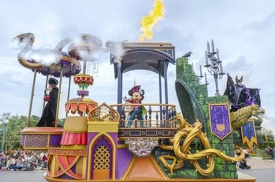 東京ディズニーランド®ハロウィーンパレード「ザ・ヴィランズ・ハロウィーン“Into the Frenzy”」協賛