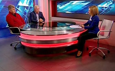 スノーデン容疑者の父親がロシア入り、4か月ぶりの親子対面なるか