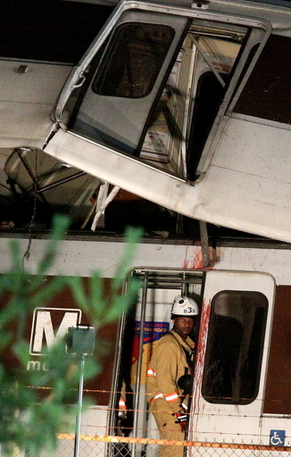 米ワシントンD.C.で列車同士が衝突、死傷者多数