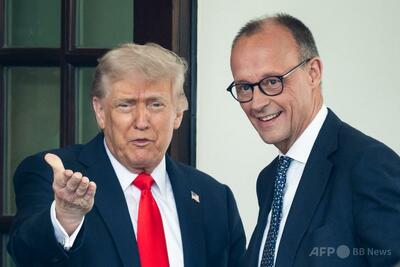 ウクライナ侵攻を「子どものけんか」扱いのトランプ氏との会談、独首相は冷静にしのぐ