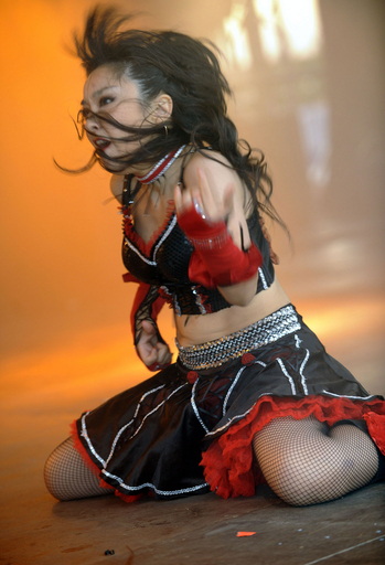 09年世界エアギター選手権、新チャンピオンはフランス人