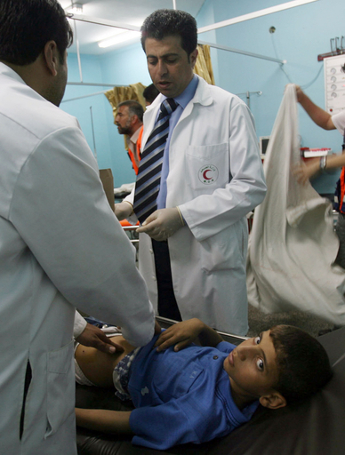 ガザ地区で国連運営の学校に襲撃、7人が死傷 - パレスチナ自治区