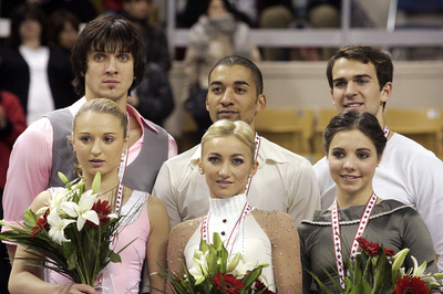 サフチェンコ／ショルコウィー組がペア優勝、フィギュアGP第6戦