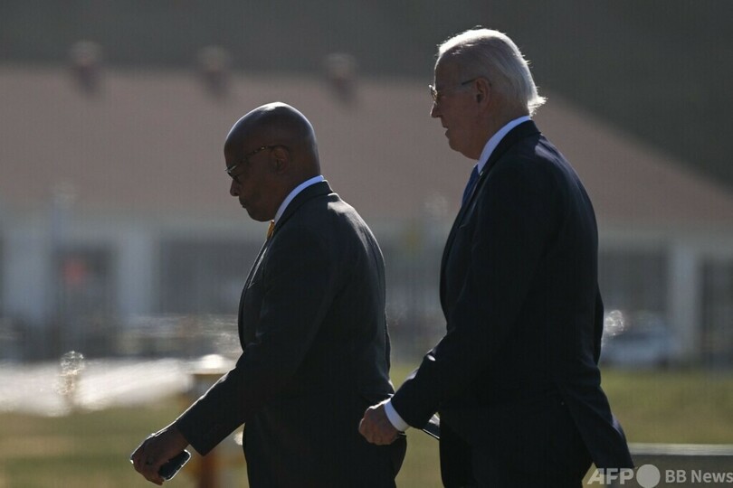 バイデン氏、習氏を「独裁者」呼ばわり 中国猛反発