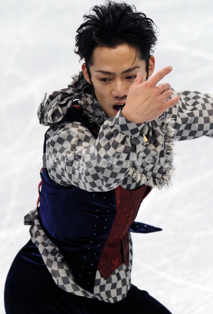 高橋が男子フィギュア初メダルの銅 優勝はライサチェク、バンクーバー冬季五輪