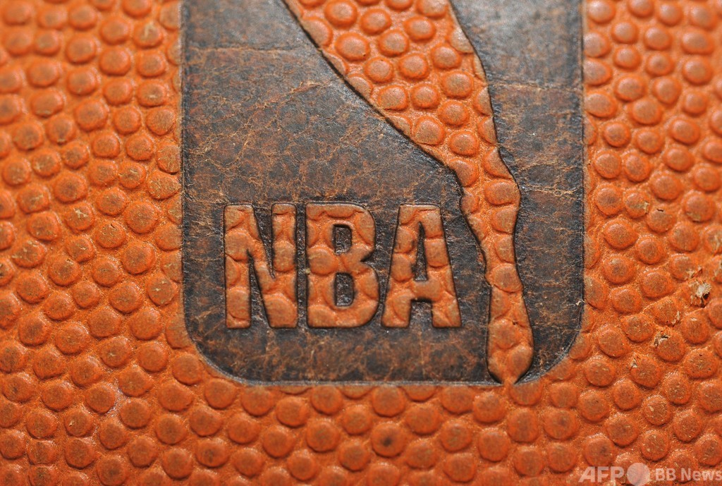 NBA、コロナ追跡装置の着用義務化へ 米報道 NBA、コロナ追跡装置の着用義務化へ 米報道