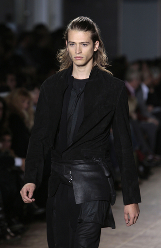 09/10年秋冬パリ・メンズコレクション＞クリス ヴァン アッシュ、新作