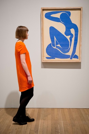 アンリ・マティス 青いドレスの女　アンリ・マチス　フィラデルフィア美術館展 アンリ・マティスの切り紙絵展、英テート・モダンで開催 写真10枚 国際