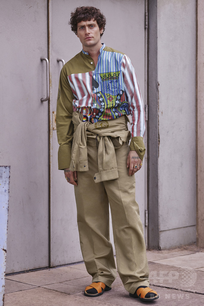 「ステラ マッカートニ」ブランド初のメンズ＆ウィメンズ、アビー・ロード・スタジオで発表