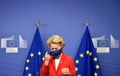 ベルギー・ブリュッセルで演説に臨むウルズラ・フォンデアライエン欧州委員長（2020年10月1日撮影）。(c)JOHANNA GERON / POOL / AFP