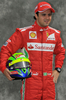 メルボルン（Melbourne）で開催された12F1開幕戦オーストラリアGP（Australian Grand Prix 2012）で写真撮影が行われ、各チームのドライバーが参加した。

フェリペ・マッサ（Felipe Massa）／フェラーリ（Ferrari）

誕生日：1981/04/25
通算優勝回数：11
通算獲得ポイント：582
グランプリ出走回数：153
ポールポジション獲得回数：15
表彰台：33
F1初出走：2002年オーストラリアGP
最高成績：優勝
2011年総合成績：6位

2008年のドライバーズタイトル争いでルイス・ハミルトン（Lewis Hamilton）に1ポイント差で敗れているマッサの11年は、ポールポジション獲得と表彰台入りを一度も果たせず、期待はずれの成績に終わり、総合成績も6位だった。

ポーズをとるフェリペ・マッサ（2012年3月15日撮影）。(c)AFP/Paul CROCK