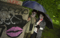 チェコ・プラハ（Prague）で1日、「ゾンビ・ウォーク（Zombi Walk）」が開催され、特殊メークでゾンビに扮した参加者らが街に繰り出した（2013年6月1日撮影）。(c)AFP/MICHAL CIZEK