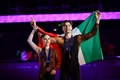 フィギュアスケート欧州選手権、ペア・フリースケーティング（FS）。優勝を喜ぶイタリアのルクレツィア・ベッカーリ/マッテオ・グアリーゼ組（2024年1月11日撮影）。(c)Daniel MIHAILESCU / AFP