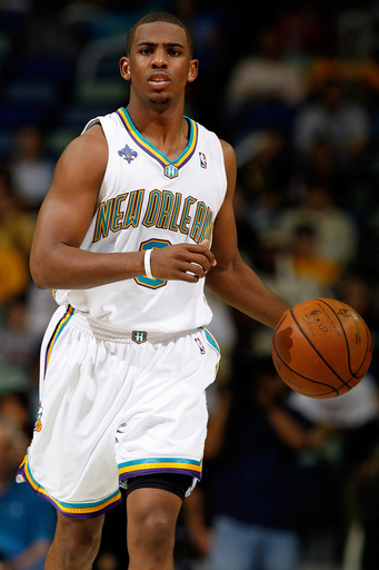 ホーネッツ OTの末グリズリーズを降す