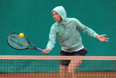 シャラポワ シングルス復帰戦へ向けて調整を行う