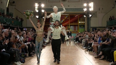 動画：「ヴィヴィアン・ウエストウッド」18年春夏メンズ