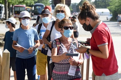 仏、映画館や美術館で「衛生パス」提示義務付け始まる