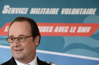 オランド仏大統領、理髪代月115万円 公費の無駄遣いと国民怒り