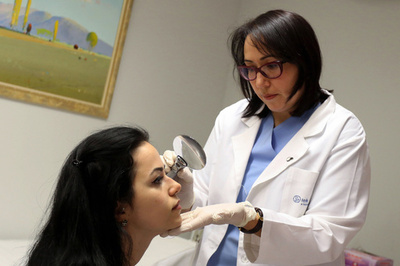 無免許施術や禁止製品も…野放しの「美容整形」 アルバニア 