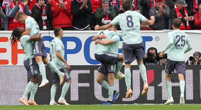 バイエルンが公式戦3連勝、引き分けた首位ドルトと2ポイント差に