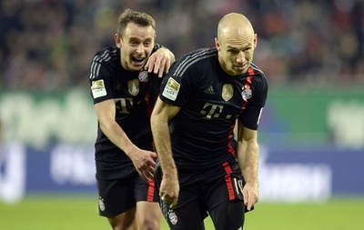 バイエルン、アウクスブルクに4発快勝