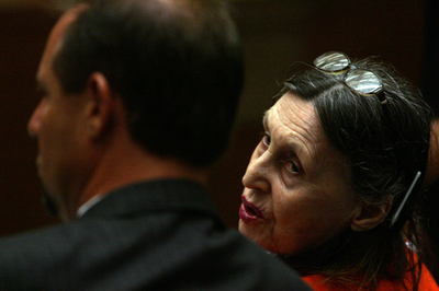 米保険金殺人「黒い未亡人」に終身刑