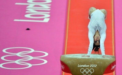 イズバシャが女子種目別跳馬で金メダルを獲得