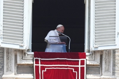 ローマ教皇、結腸手術で入院 経過は良好