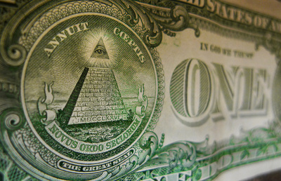 感謝祭に感謝！ 掃除中の夫婦が100万ドル超えの宝くじ券発見 米