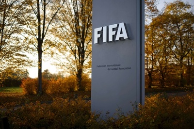 FIFA会長選は予定通り実施、プラティニ氏は処分延長で資格取り消しに